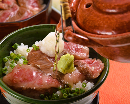 牛肉ひつまぶしランチ